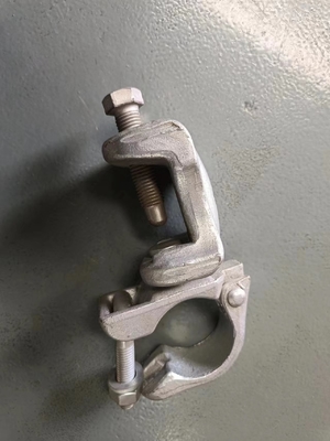 Superficie di rivestimento con cinturino girevole, accoppiatore di cintura girevole e doppia pinza in acciaio