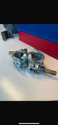 Accoppiatore per impalcature elettroplata con finitura galvanizzata e capacità di carico massima variabile