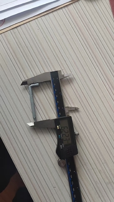 Capi quadrati a forma di L con superficie galvanizzata a caldo 30-60 mm